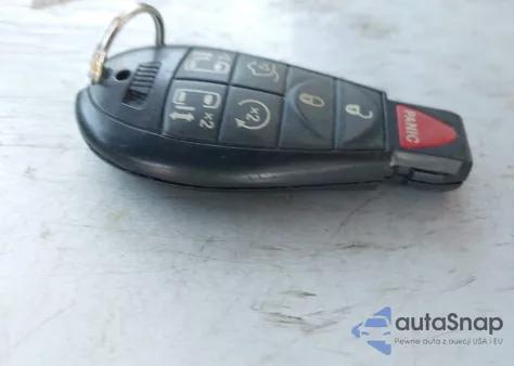 2016 Chrysler Town & Country Limited Platinum z USA, uszkodzony, nr VIN 2C4RC1GG2GR127825